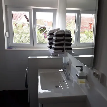 Madzari - Ciovo - Pool Appartement *